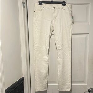 NWT Michael Kors 5 pocket stretch, straight skinny leg white jeans, size 8.